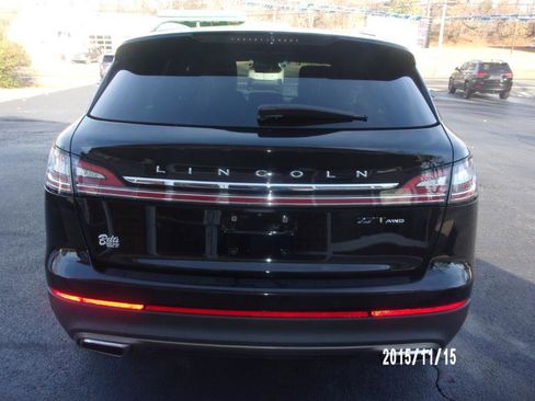 Used 2019 Lincoln Nautilus Select image 16