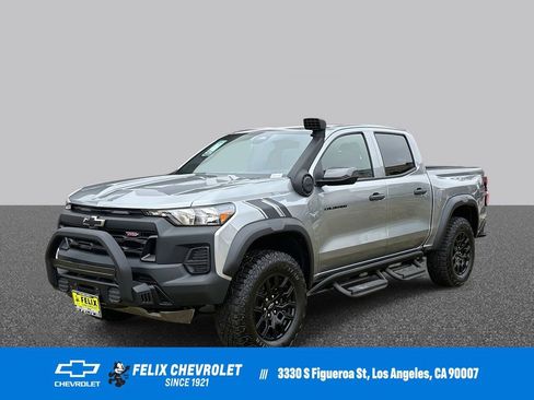 New 2025 Chevrolet Colorado Trail Boss w/ Off-Road Front Bumper Package image 1