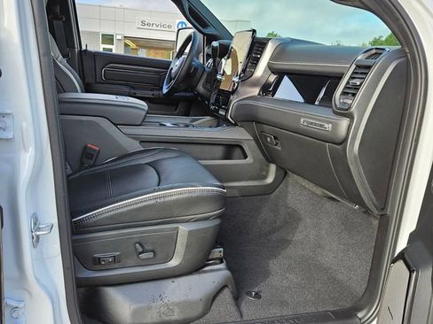 New 2026 RAM 2500 4x4 Crew Cab image 14