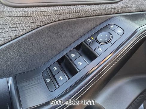 Used 2023 Nissan Rogue SV FWD image 30
