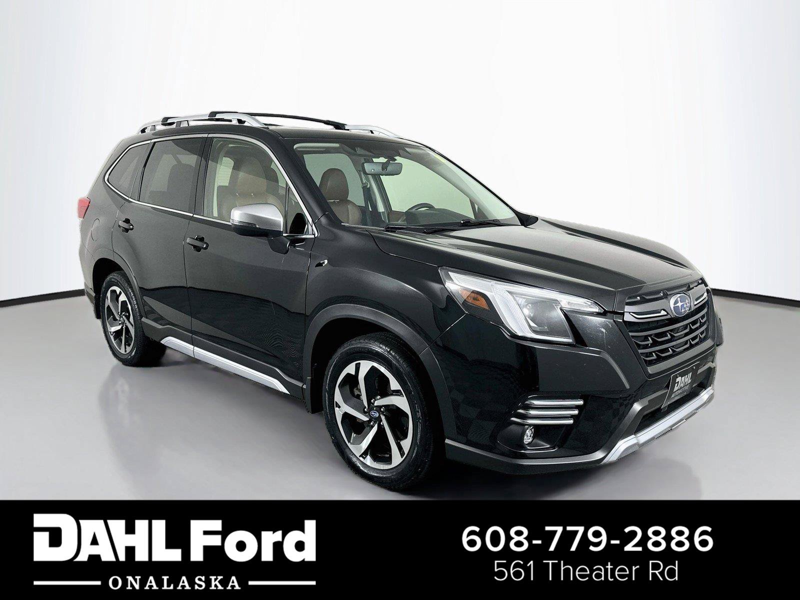 Used 2024 Subaru Forester Touring AWD/4WD image 1