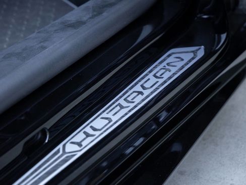 Used 2018 Lamborghini Huracan Performante image 70