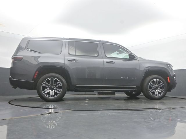 Used 2025 Jeep Wagoneer 4WD image 51
