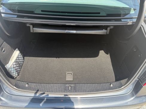 Used 2014 Mercedes-Benz E 350 Sedan image 11