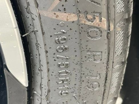 Used 2025 Toyota Prius Plug-In Hybrid w/ Limited Premium Package image 7