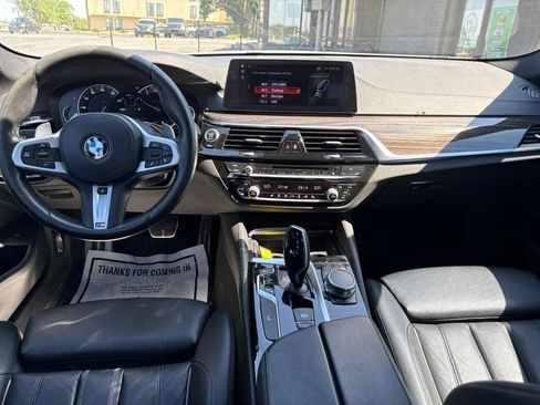 Used 2018 BMW 530i xDrive AWD/4WD image 12