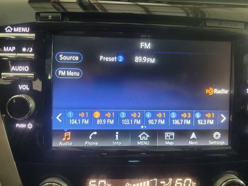 Used 2015 Nissan Murano Platinum w/ Platinum Technology Package FWD image 25