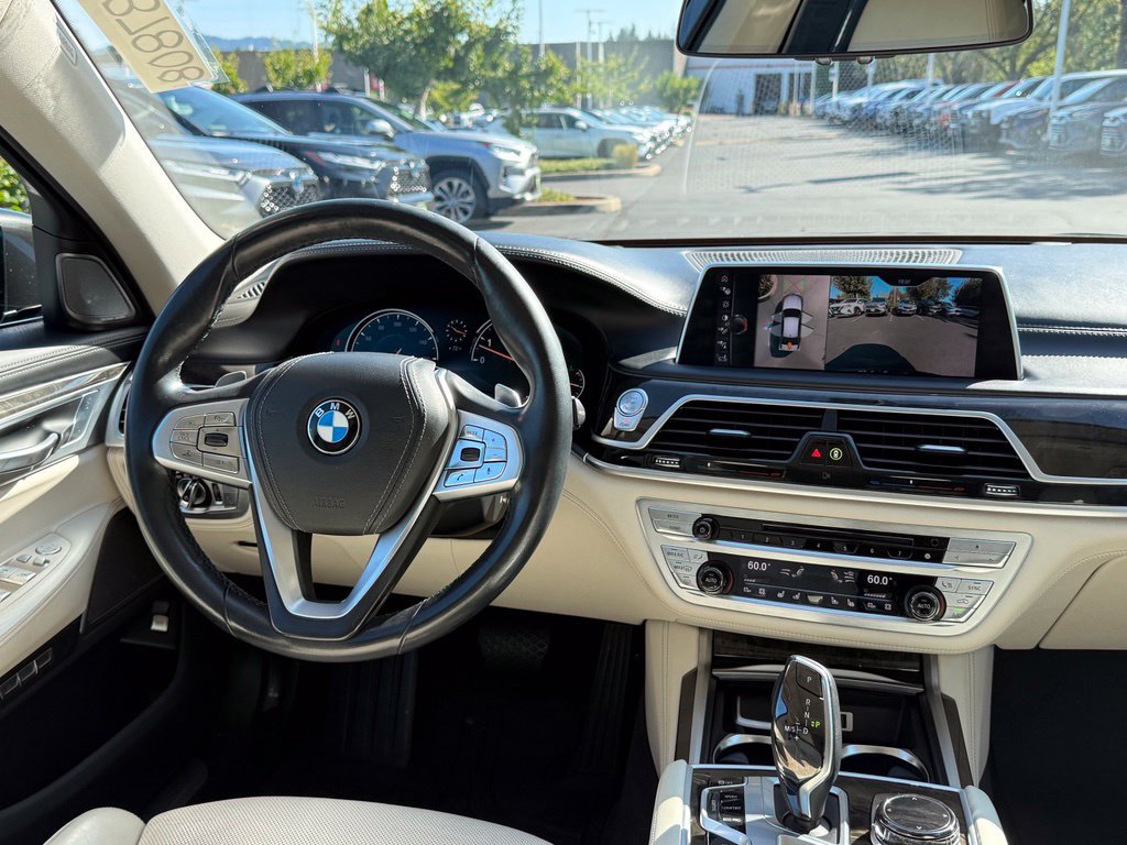 Used 2016 BMW 740i RWD image 28