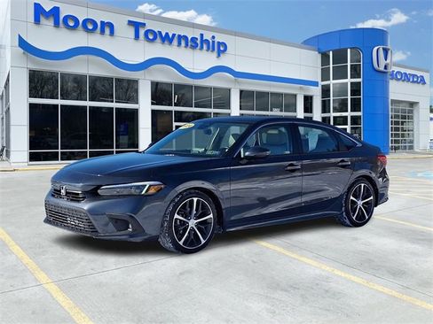 Used 2024 Honda Civic Touring image 3