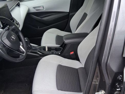 Used 2023 Toyota Corolla SE image 9