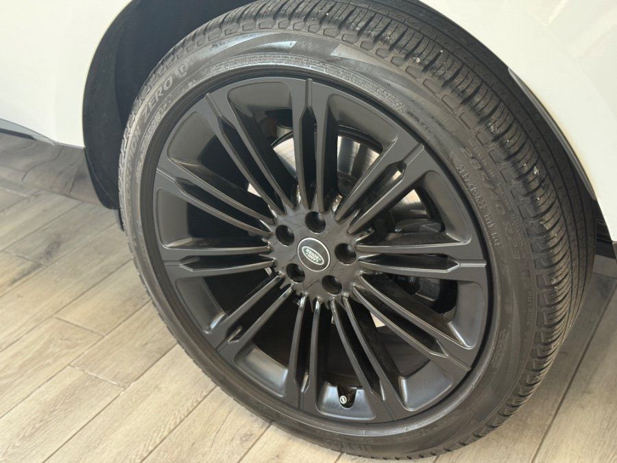 Used 2022 Land Rover Range Rover Long Wheelbase SE AWD/4WD image 7