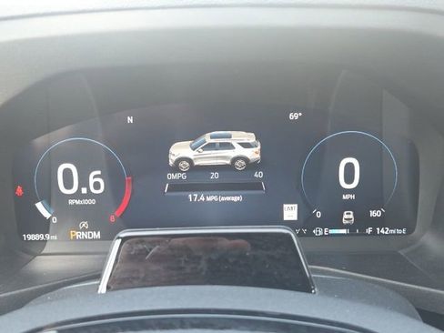 Used 2025 Ford Explorer ST image 42