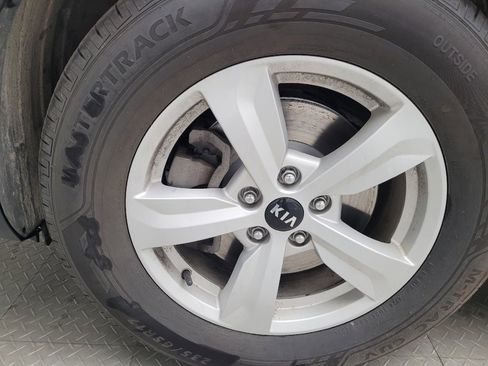 Used 2021 Kia Sorento LX FWD image 31