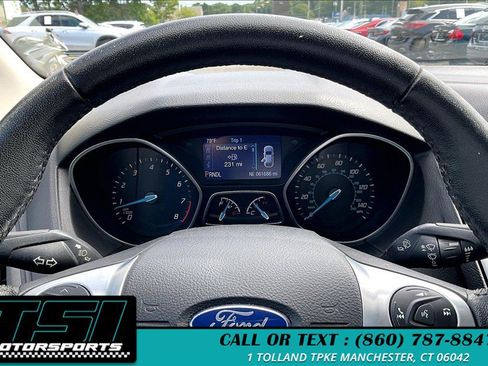 Used 2014 Ford Focus SE w/ SE Sport Package FWD image 19
