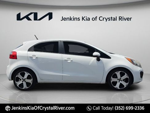 Used 2012 Kia Rio SX FWD image 4