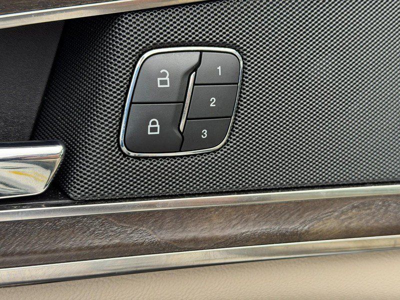 Used 2019 Lincoln Nautilus Reserve FWD image 19
