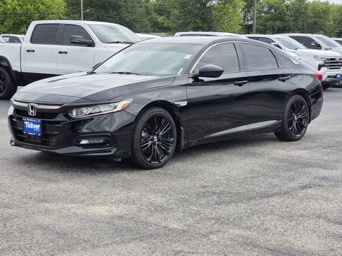 Used 2020 Honda Accord Sport image 4