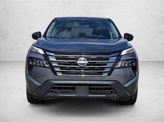 Used 2024 Nissan Rogue S video 2