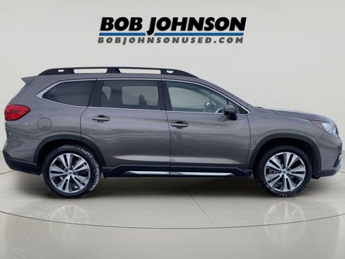 Used 2022 Subaru Ascent Limited w/ Technology Package image 8