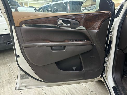Used 2015 Buick Enclave Leather image 17