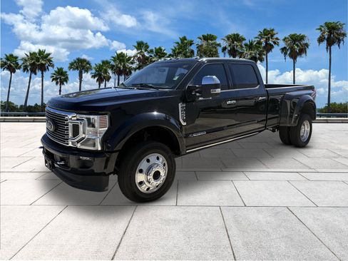 Used 2022 Ford F450 Platinum w/ FX4 Off-Road Package image 4