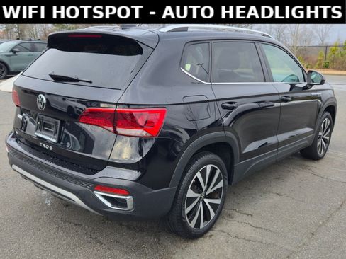 Used 2024 Volkswagen Taos SE image 7