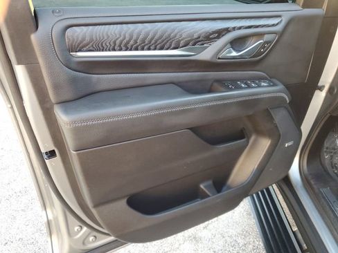 Used 2023 GMC Yukon Denali image 18