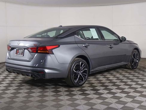 Used 2025 Nissan Altima 2.5 SR image 7