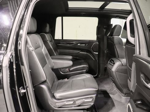 Certified 2023 Cadillac Escalade ESV Sport w/ Touring Package AWD/4WD image 21