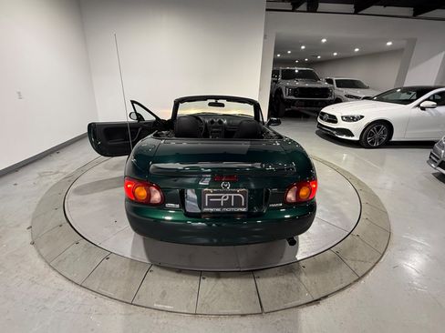 Used 1999 MAZDA MX-5 Miata image 32