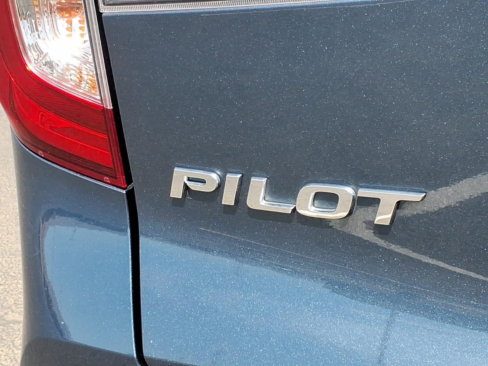 Used 2021 Honda Pilot EX image 14