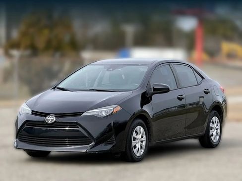 Used 2018 Toyota Corolla L image 6