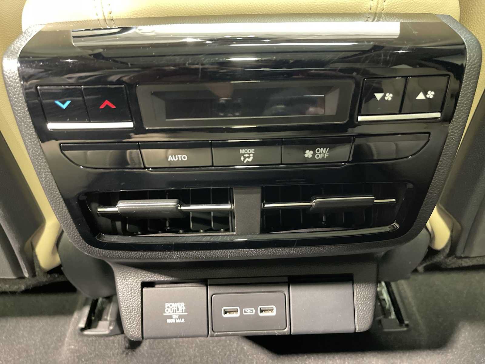 Used 2024 Acura MDX SH-AWD image 25