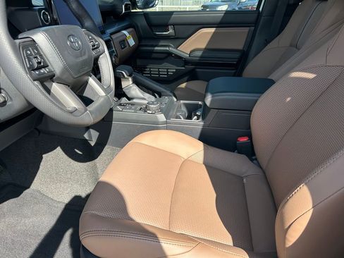 New 2026 Toyota 4Runner Limited image 11