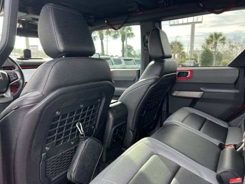 Used 2021 Ford Bronco Black Diamond image 32