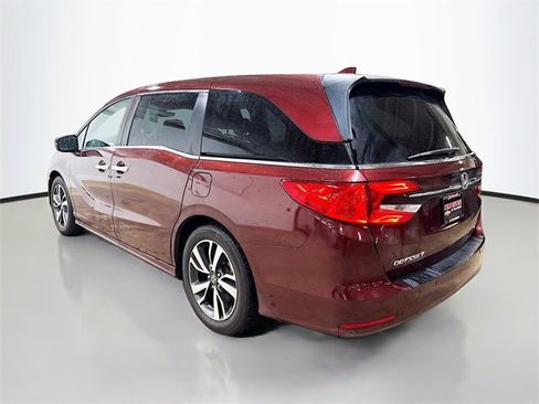 Used 2021 Honda Odyssey Touring image 9