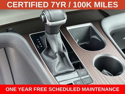 Used 2024 Toyota Sienna XLE FWD image 23