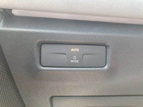 New 2026 Volkswagen Tiguan SE AWD/4WD image 15