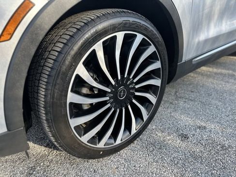 Used 2019 Lincoln Nautilus Black Label image 9