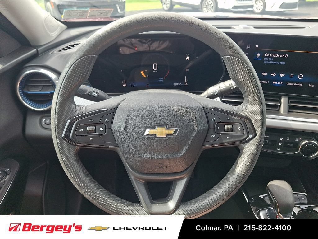 Certified 2024 Chevrolet Trax LT FWD image 21