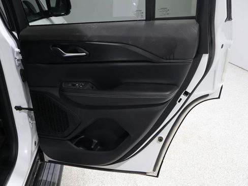 Certified 2023 Jeep Grand Cherokee Altitude image 25