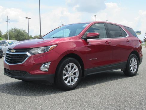 Used 2020 Chevrolet Equinox LT w/ LPO, Floor Liner Package FWD image 3