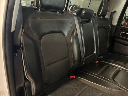 Used 2022 RAM 1500 Laramie AWD/4WD image 17