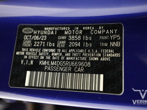 Used 2024 Hyundai Elantra SEL image 13