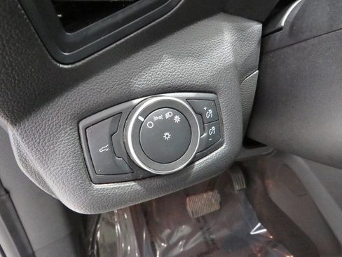 Used 2019 Ford Escape S image 22