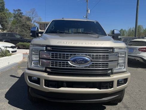 Used 2017 Ford F250 Platinum w/ Platinum Ultimate Package AWD/4WD image 3