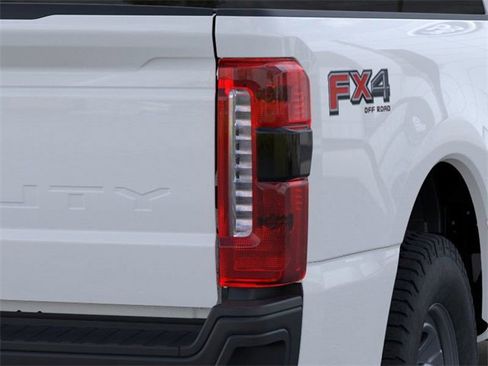 New 2026 Ford F350 XL w/ 360-Degree Camera Package image 21