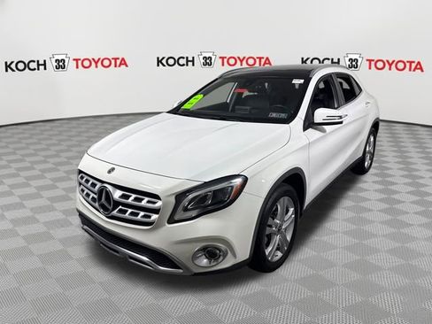 Used 2018 Mercedes-Benz GLA 250 4MATIC image 3