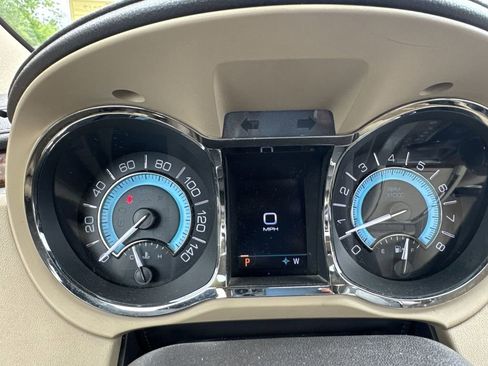 Used 2010 Buick LaCrosse CXS FWD image 13