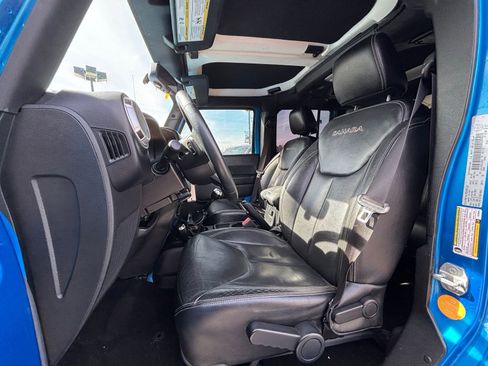 Used 2016 Jeep Wrangler Unlimited Sahara w/ Mopar Chrome Edition Group AWD/4WD image 6